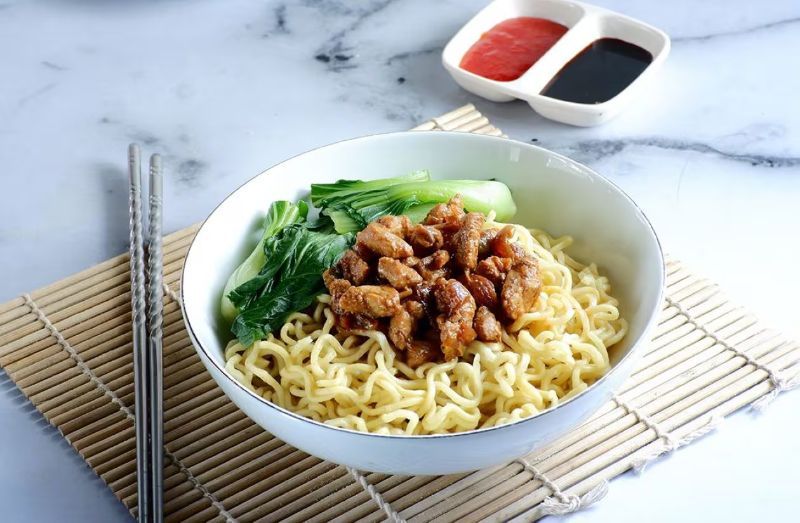 Mang Leman: Rasa Bakso dan Mie Ayam yang Menggoda Jiwa Cilacap